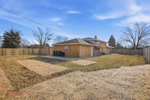 Tiny photo for 5500 W 83rd Place, Burbank, IL 60459 (MLS # 12596296)