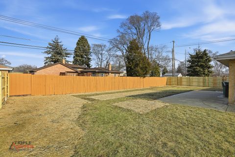 Tiny photo for 5500 W 83rd Place, Burbank, IL 60459 (MLS # 12596296)