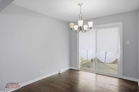 Tiny photo for 5500 W 83rd Place, Burbank, IL 60459 (MLS # 12596296)