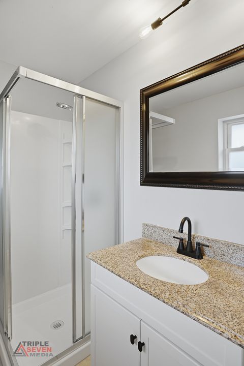 Tiny photo for 5500 W 83rd Place, Burbank, IL 60459 (MLS # 12596296)