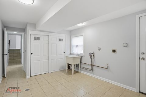 Tiny photo for 5500 W 83rd Place, Burbank, IL 60459 (MLS # 12596296)