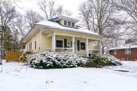 Tiny photo for 1918 KENNEDY Street, Murphysboro, IL 62966 (MLS # QC4269845)