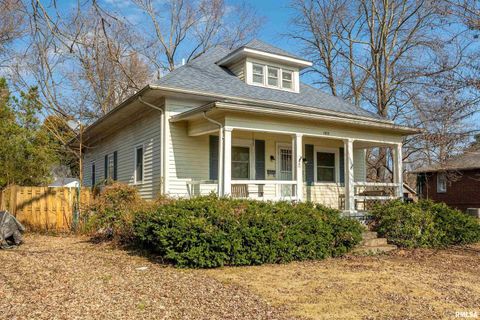 Photo of 1918 KENNEDY Street, Murphysboro, IL 62966 (MLS # QC4269845)