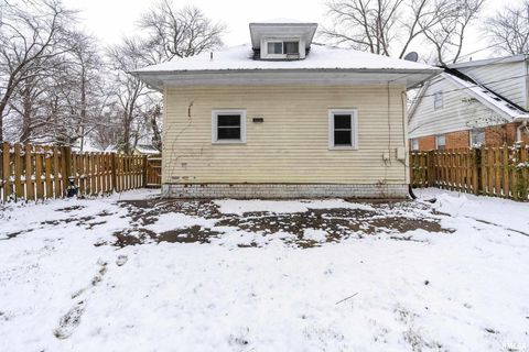 Tiny photo for 1918 KENNEDY Street, Murphysboro, IL 62966 (MLS # QC4269845)