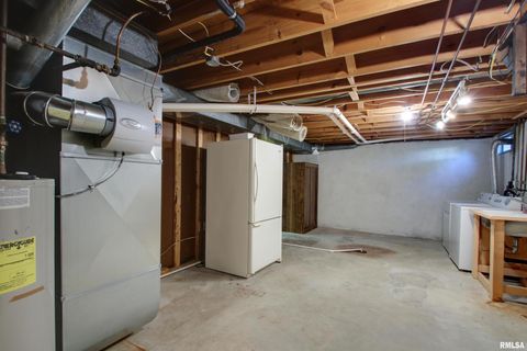 Tiny photo for 1205 DANIEL Court, Quincy, IL 62305 (MLS # QC4268332)