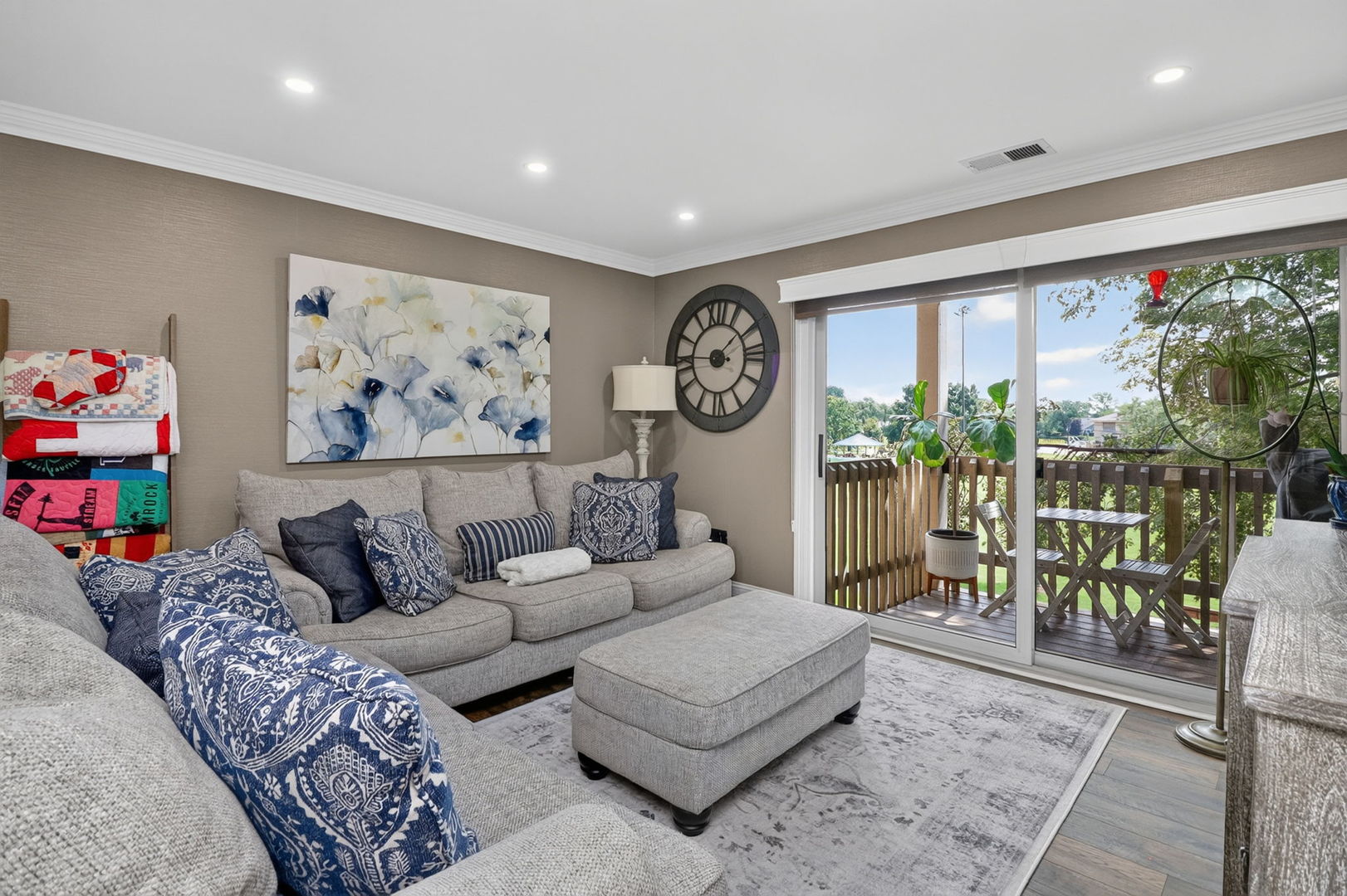 206 Glengarry Drive 208