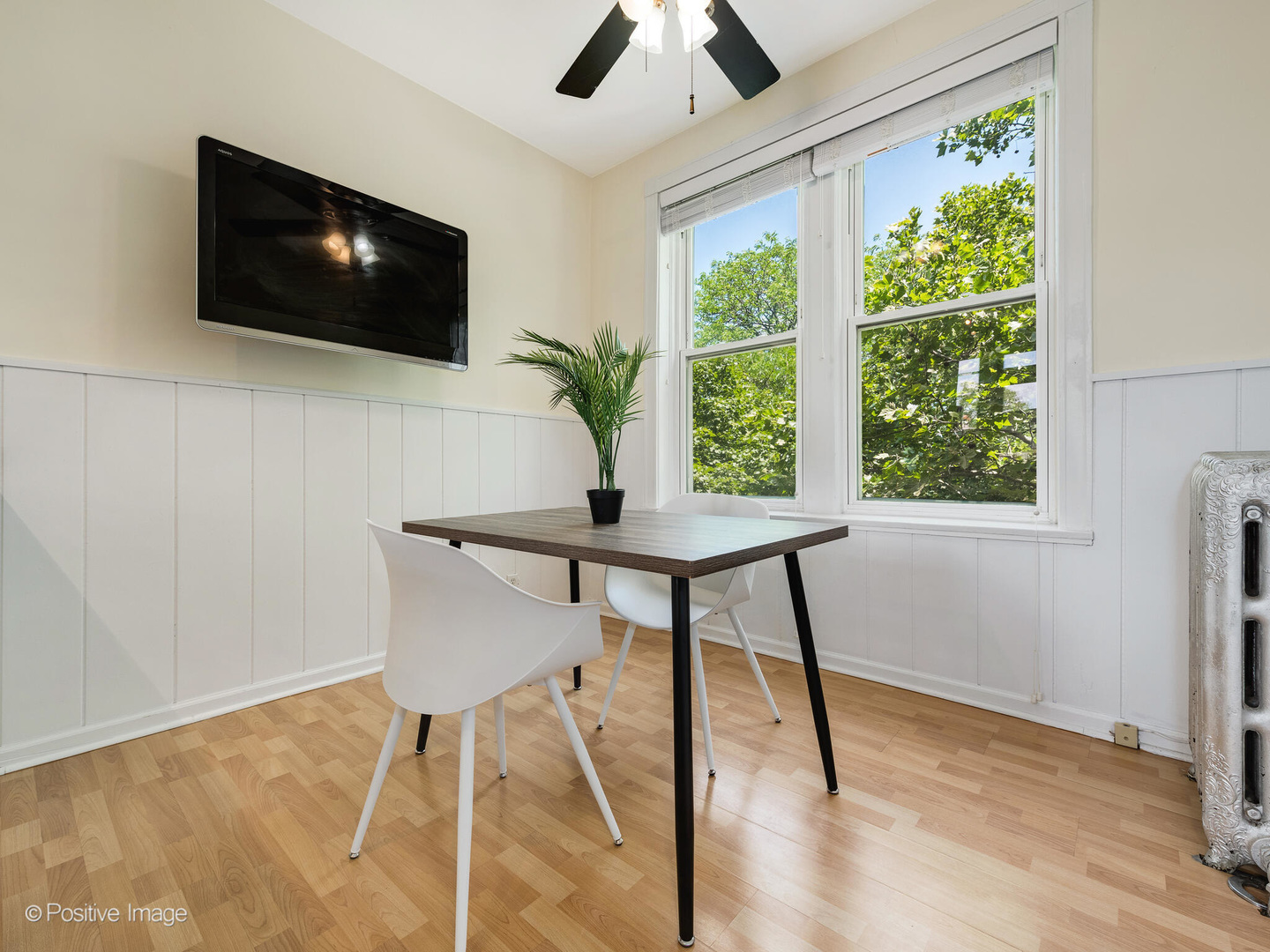 2116 N Seminary Avenue 28