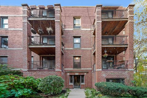 Tiny photo for 2116 N Seminary Avenue #28, Chicago, IL 60614 (MLS # 12512545)