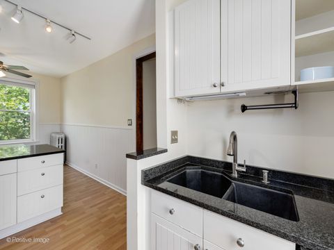Tiny photo for 2116 N Seminary Avenue #28, Chicago, IL 60614 (MLS # 12512545)