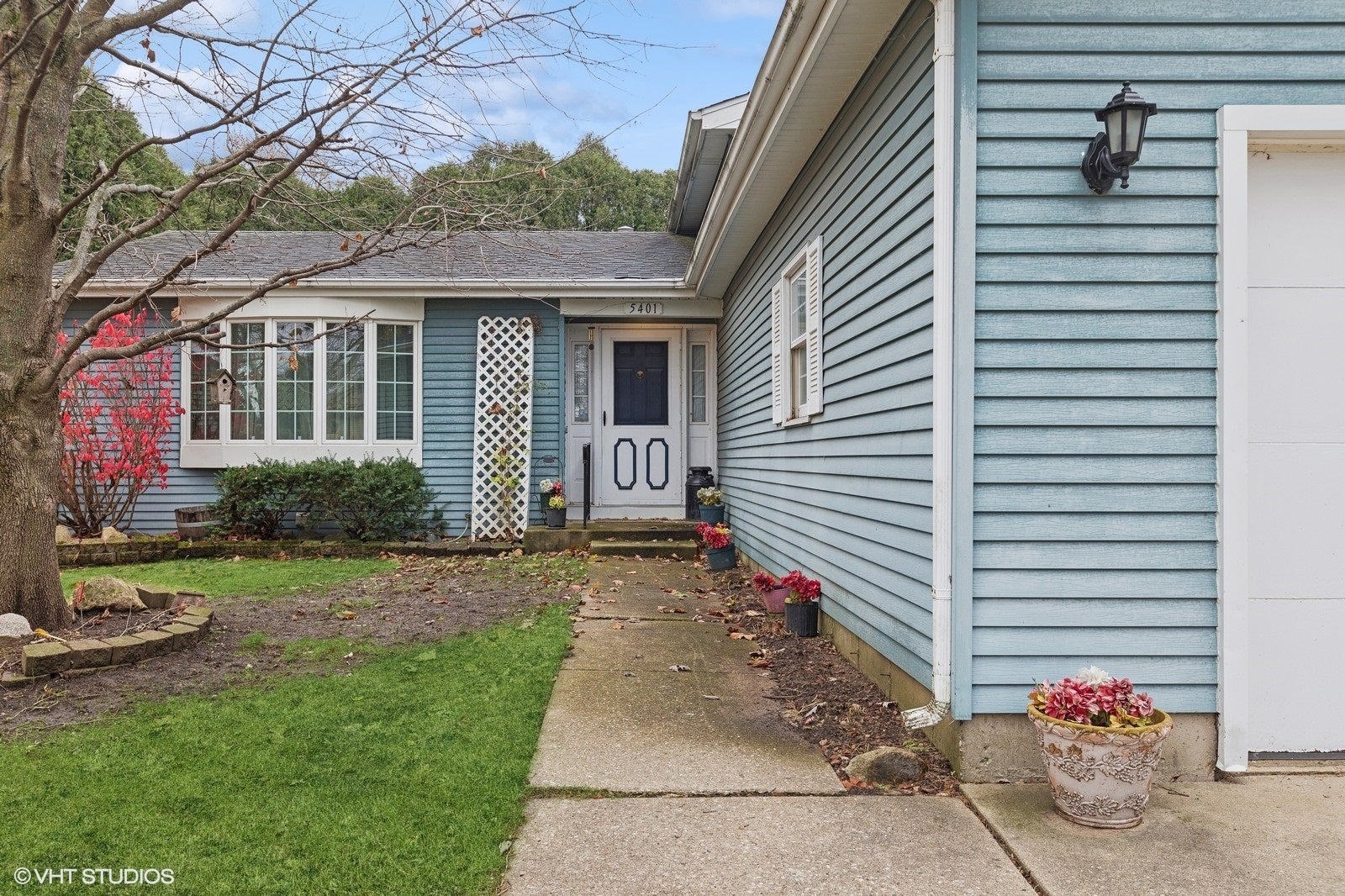 5401 W Chasefield Circle