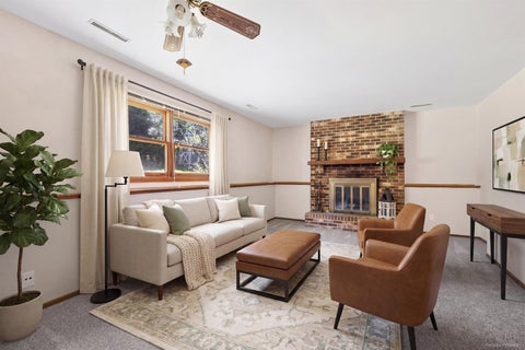 Tiny photo for 5401 W Chasefield Circle, McHenry, IL 60050 (MLS # 12740872)