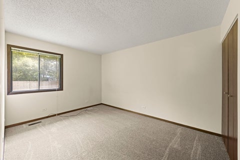 Tiny photo for 2S640 Continental Drive, Warrenville, IL 60555 (MLS # 12679768)