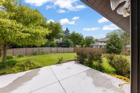 Tiny photo for 2S640 Continental Drive, Warrenville, IL 60555 (MLS # 12679768)