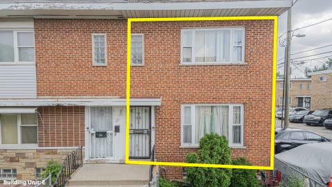 Photo of 5039 W Gladys Avenue #E, Chicago, IL 60644 (MLS # 12718807)