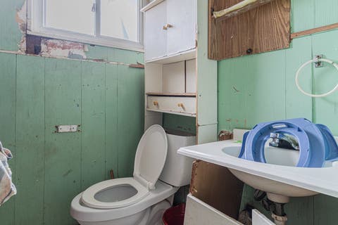 Tiny photo for 5039 W Gladys Avenue #E, Chicago, IL 60644 (MLS # 12718807)