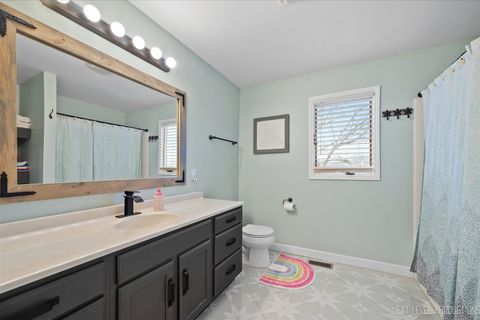 Tiny photo for 1318 Fairfield Way, North Aurora, IL 60542 (MLS # 12549653)