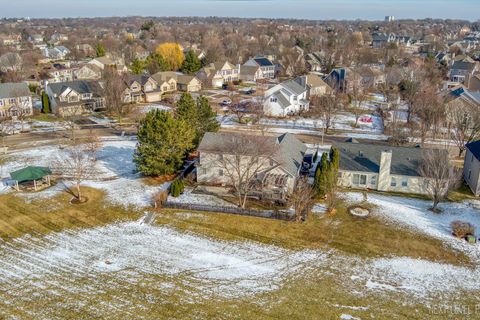 Tiny photo for 1318 Fairfield Way, North Aurora, IL 60542 (MLS # 12549653)