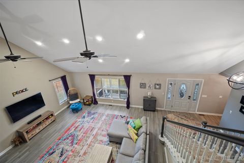 Tiny photo for 1318 Fairfield Way, North Aurora, IL 60542 (MLS # 12549653)