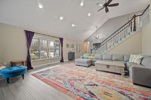 Tiny photo for 1318 Fairfield Way, North Aurora, IL 60542 (MLS # 12549653)