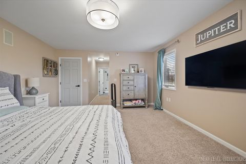 Tiny photo for 1318 Fairfield Way, North Aurora, IL 60542 (MLS # 12549653)