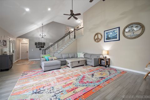 Tiny photo for 1318 Fairfield Way, North Aurora, IL 60542 (MLS # 12549653)