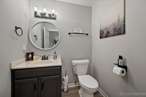 Tiny photo for 1318 Fairfield Way, North Aurora, IL 60542 (MLS # 12549653)