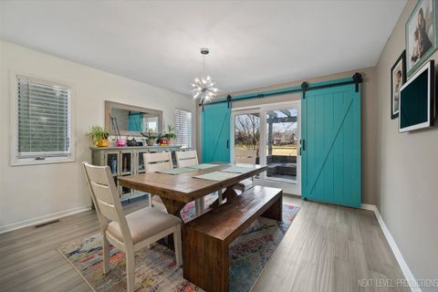 Tiny photo for 1318 Fairfield Way, North Aurora, IL 60542 (MLS # 12549653)