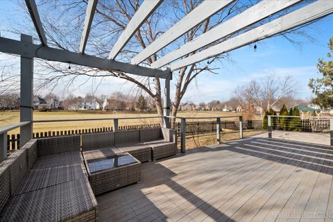 Tiny photo for 1318 Fairfield Way, North Aurora, IL 60542 (MLS # 12549653)