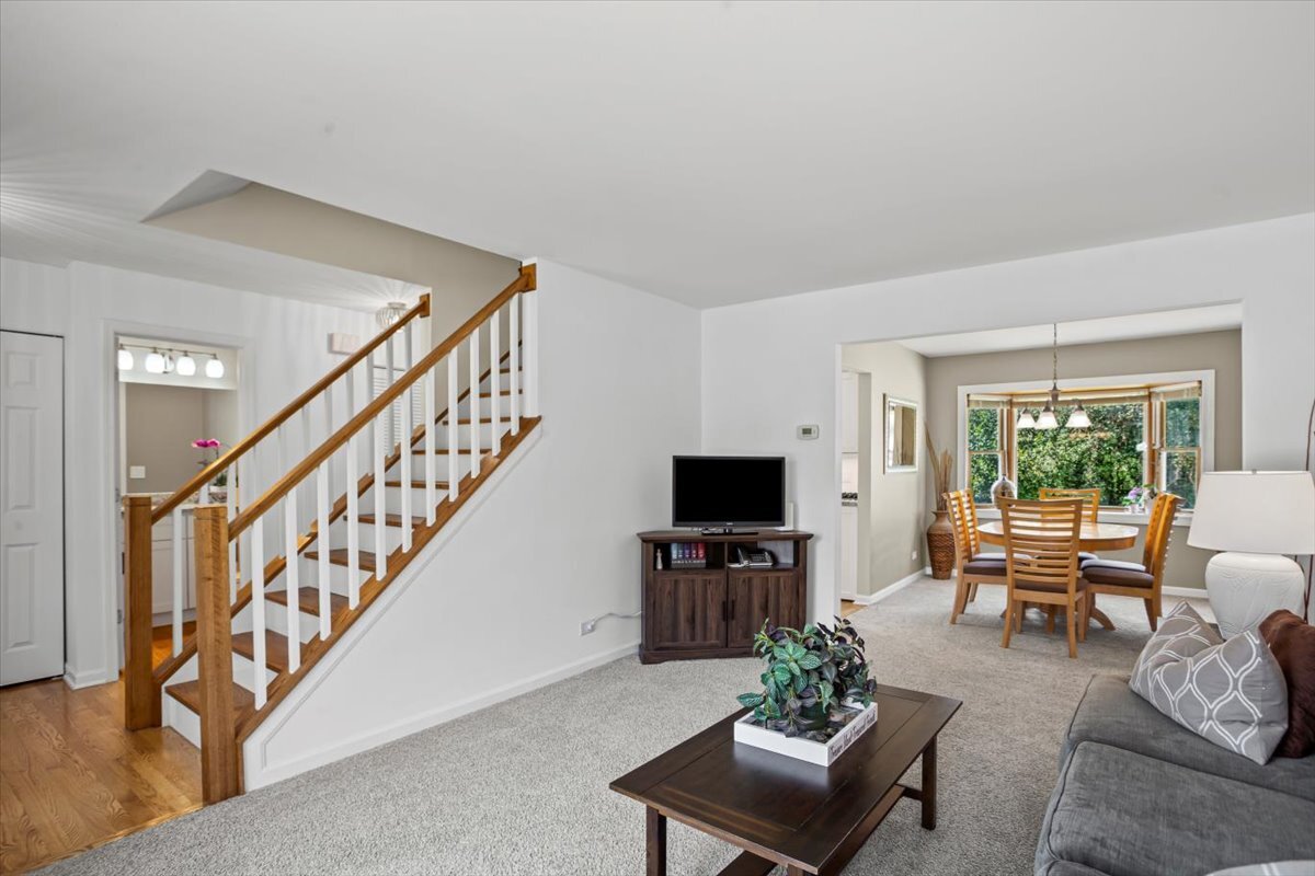 870 Debra Lane