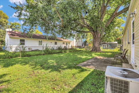 Tiny photo for 704 E BUCKNER Street, Tuscola, IL 61953 (MLS # 12730835)