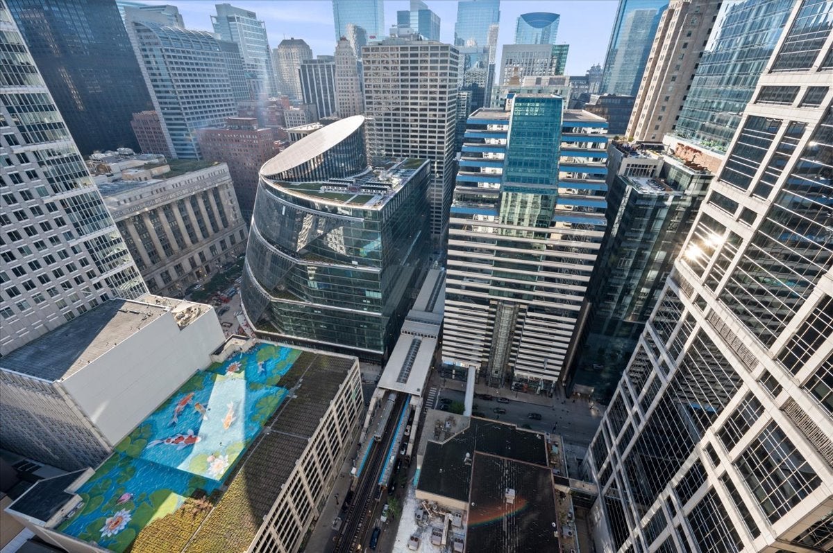 200 N Dearborn Street 4001