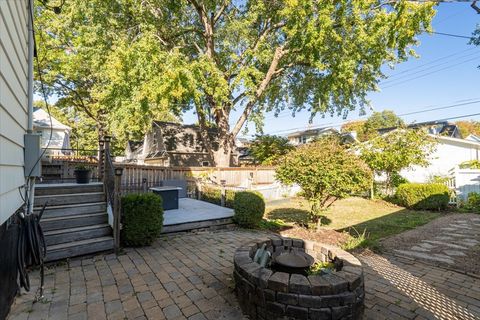 Tiny photo for 212 Leland Street, Bloomington, IL 61701 (MLS # 12493332)