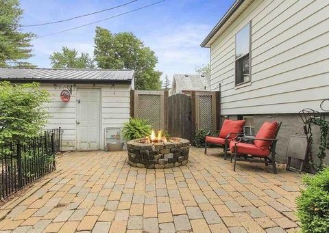 Tiny photo for 212 Leland Street, Bloomington, IL 61701 (MLS # 12493332)