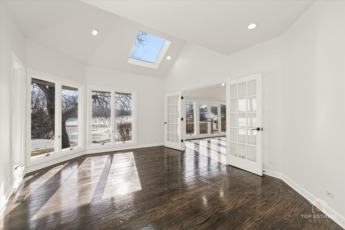Orland Park, Illinois, 60462, United States, 5 Bedrooms Bedrooms, ,6 BathroomsBathrooms,Residential,Active,2011873