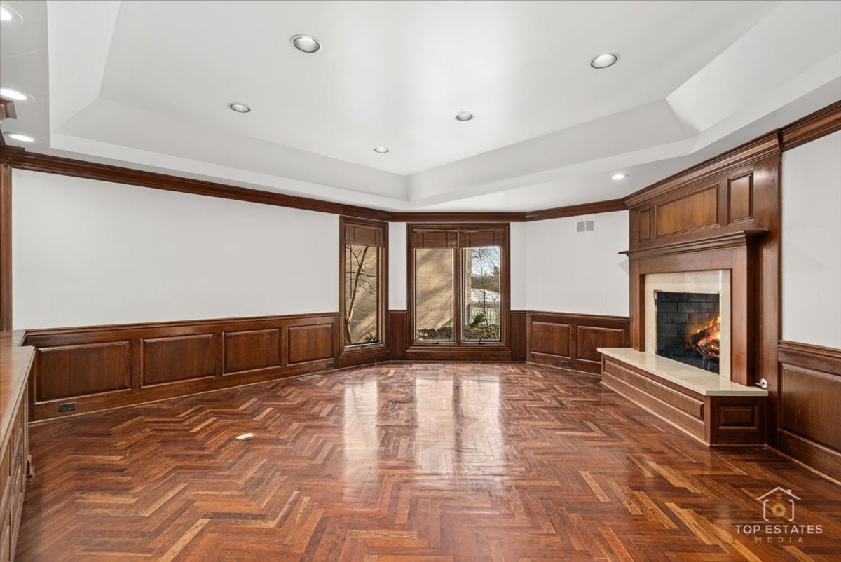 Orland Park, Illinois, 60462, United States, 5 Bedrooms Bedrooms, ,6 BathroomsBathrooms,Residential,Active,2011873
