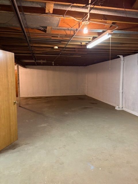 Tiny photo for 3363 S Manor Drive, Lansing, IL 60438 (MLS # 12467665)