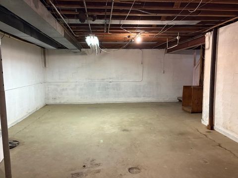 Tiny photo for 3363 S Manor Drive, Lansing, IL 60438 (MLS # 12467665)