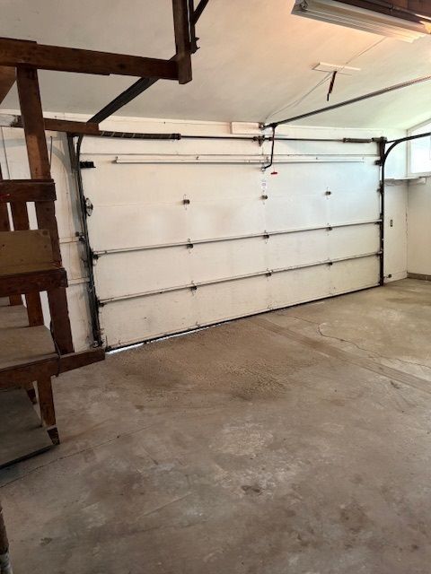 Tiny photo for 3363 S Manor Drive, Lansing, IL 60438 (MLS # 12467665)