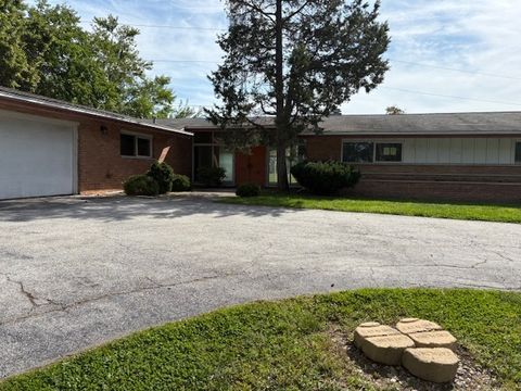 Photo of 3363 S Manor Drive, Lansing, IL 60438 (MLS # 12467665)