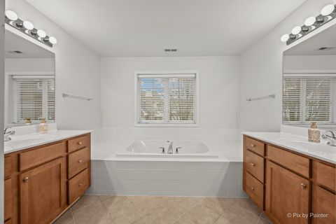 Tiny photo for 146 Paxton Road, Bloomingdale, IL 60108 (MLS # 12554893)