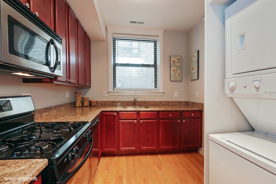 4611 N Paulina Street 1B