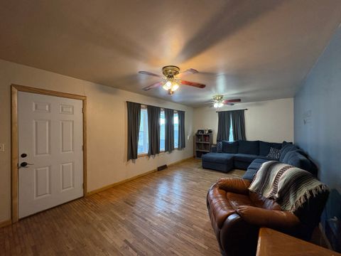 Tiny photo for 913 Canal Street, Ottawa, IL 61350 (MLS # 12595745)
