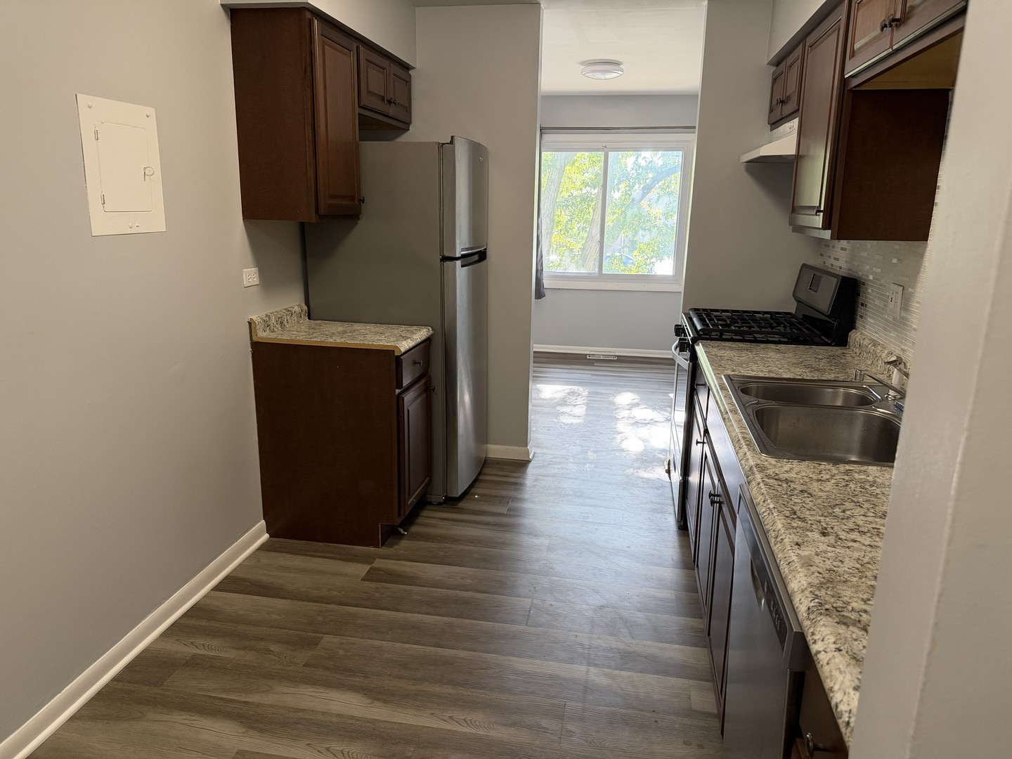 2920 ROBERTS Drive 5