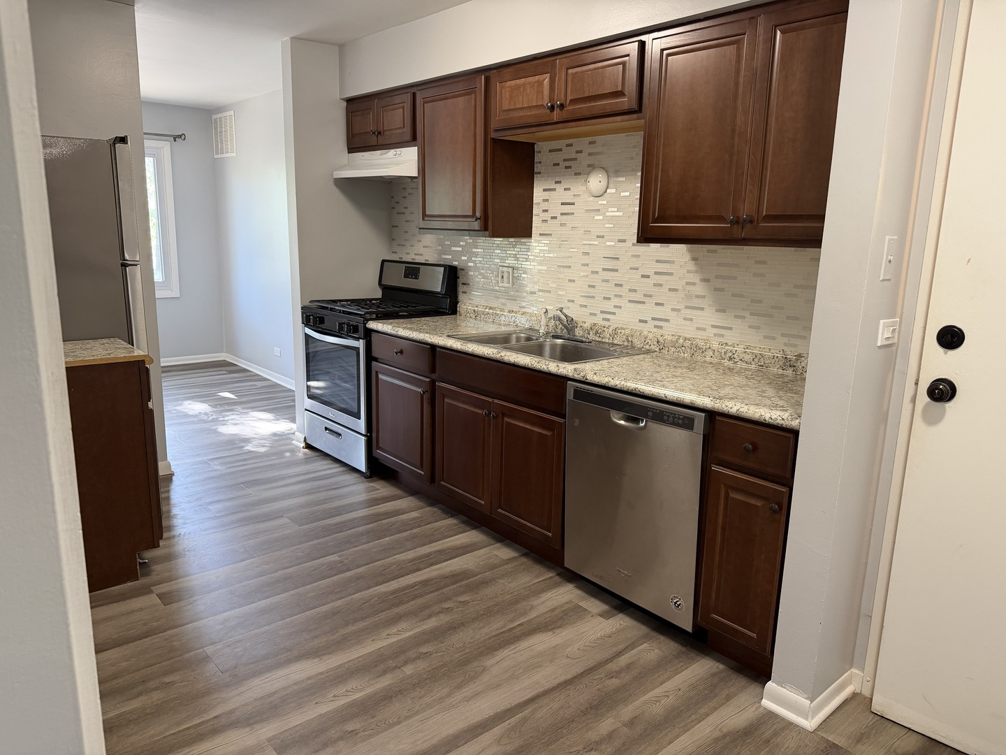 2920 ROBERTS Drive 5