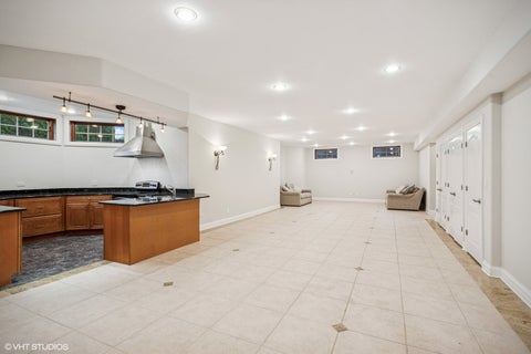 Tiny photo for 3832 W Chase Avenue, Lincolnwood, IL 60712 (MLS # 12748471)