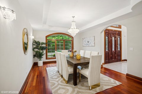 Tiny photo for 3832 W Chase Avenue, Lincolnwood, IL 60712 (MLS # 12748471)