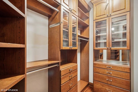Tiny photo for 3832 W Chase Avenue, Lincolnwood, IL 60712 (MLS # 12748471)
