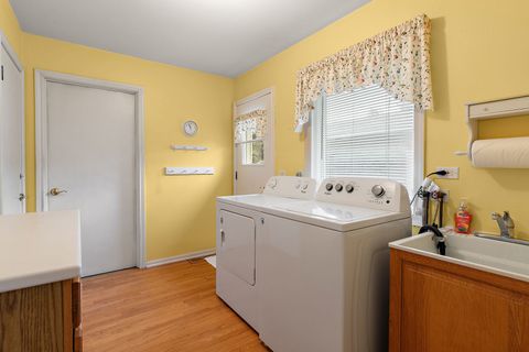 Tiny photo for 1107 W Francis Drive, Arlington Heights, IL 60005 (MLS # 12580522)