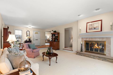 Tiny photo for 1107 W Francis Drive, Arlington Heights, IL 60005 (MLS # 12580522)