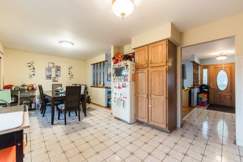 Tiny photo for 1527 W Holtz Avenue, Addison, IL 60101 (MLS # 12511390)